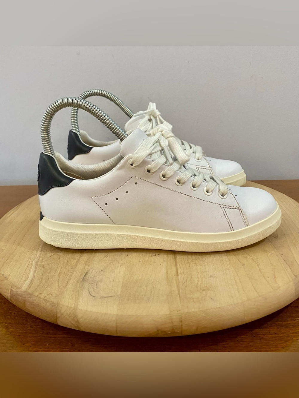Tory Burch Howell Court White Black Leather Lace Up Sneakers Women’s 5.5 M